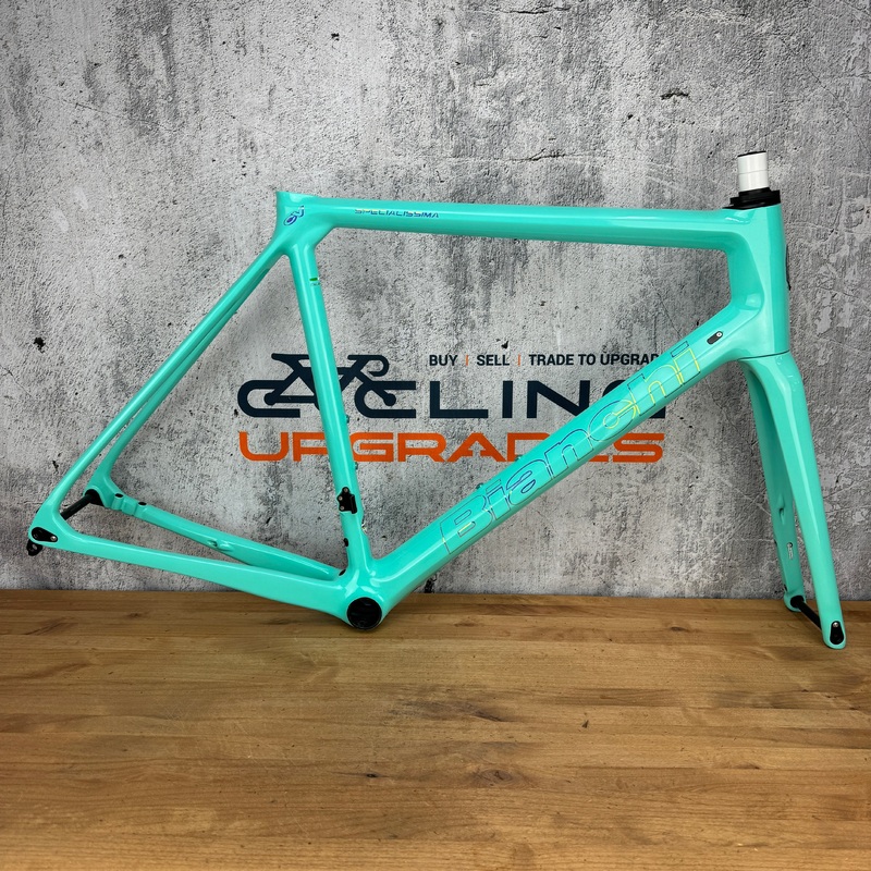 Mint! 2022 Bianchi Specialissima Size 59 (57.5cm TT) Carbon Frameset Celeste