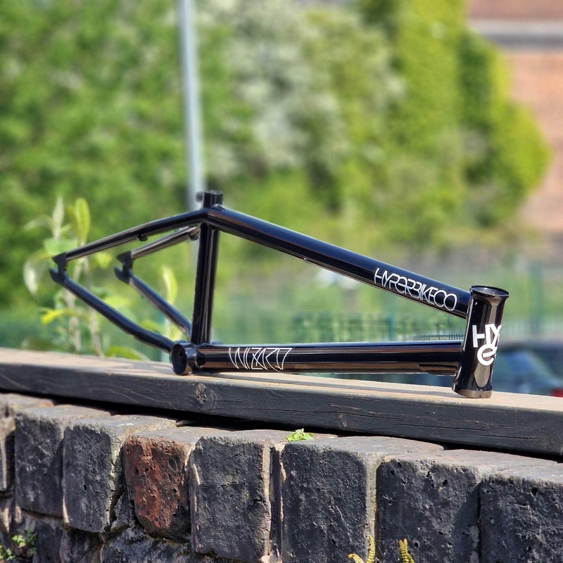Hyper Wizard Frame Gloss Black