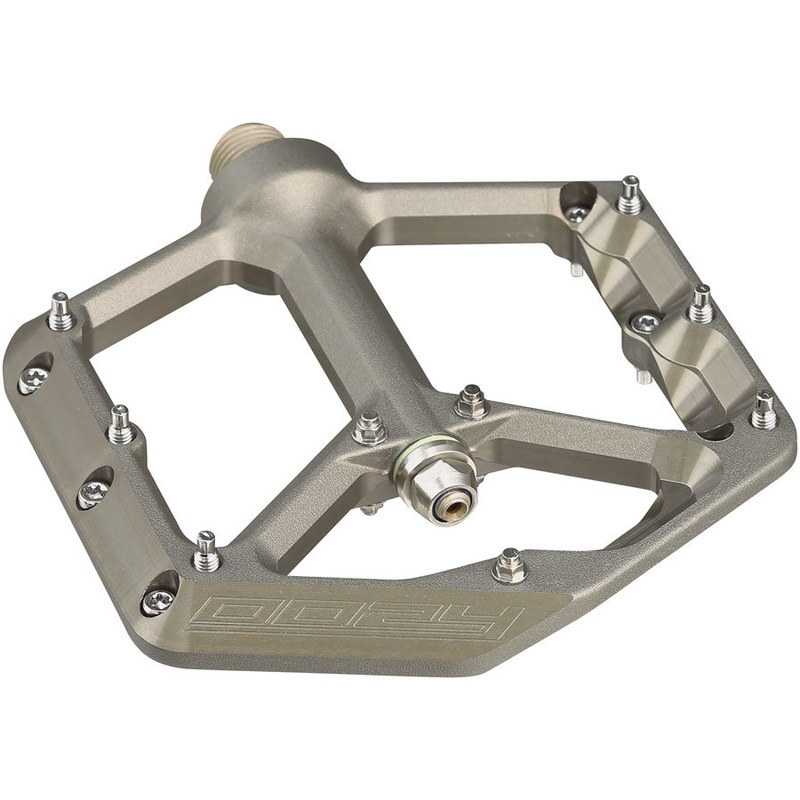 Spank Oozy Pedals – Platform, Aluminum, 9/16″, Gun Metal