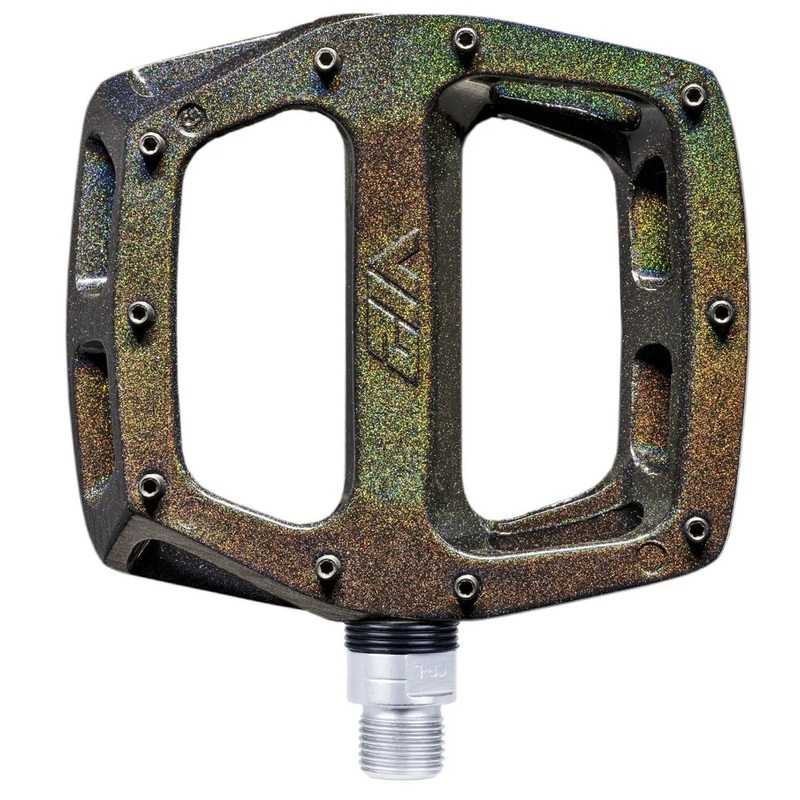 DMR V-12 Pedals 9/16″ – Galaxy