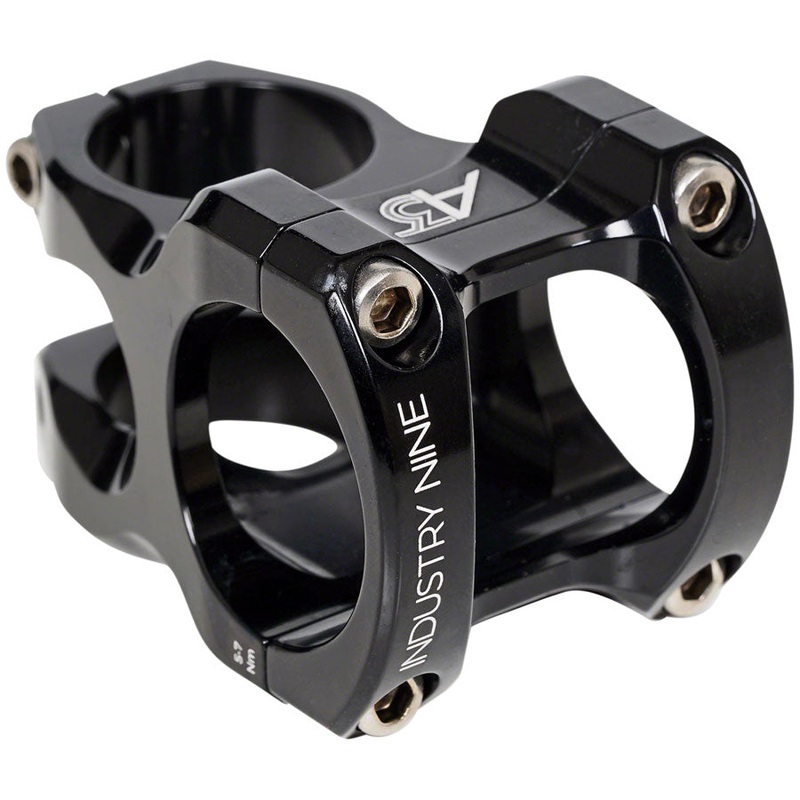 Industry Nine A318 Stem – 30mm 31.8mm Clamp +/-4.4 1 1/8″ Aluminum Black