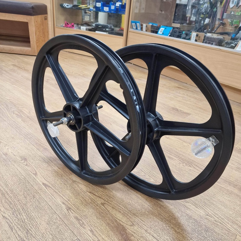 Skyway Tuff Mag Wheels Black Slight Seconds Pair
