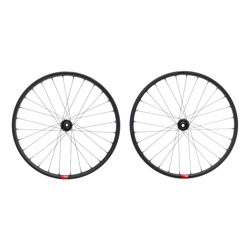 Reserve 27 Carbon 27.5″ Tubeless Wheelset