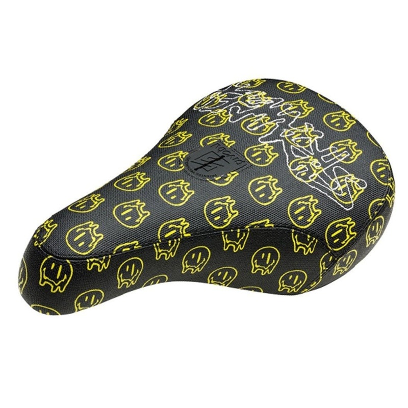 SMILEY SEAT