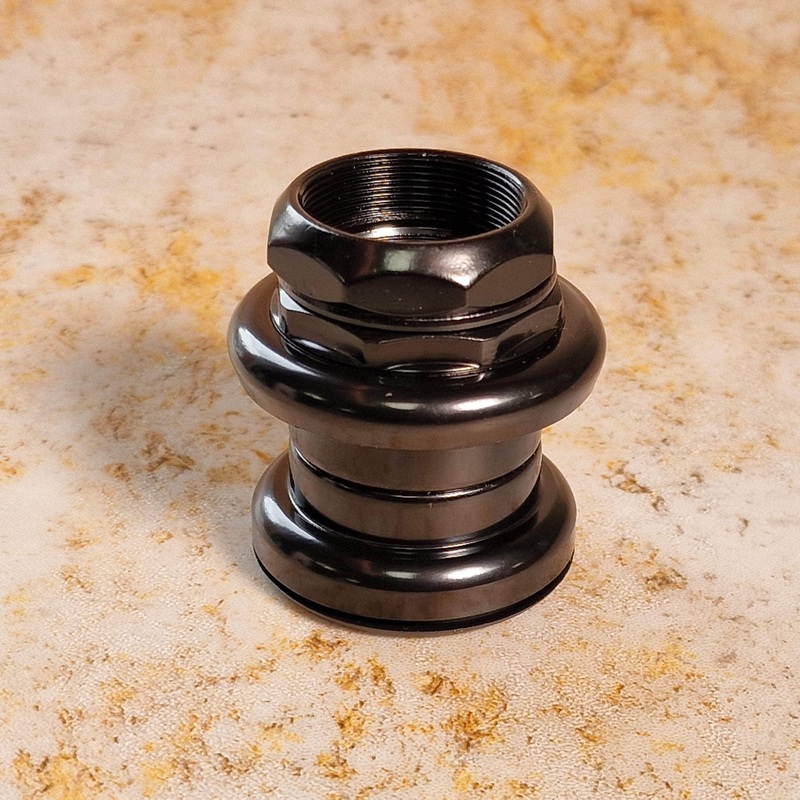 4-Jeri 1 1/8″ Threaded Headset Black