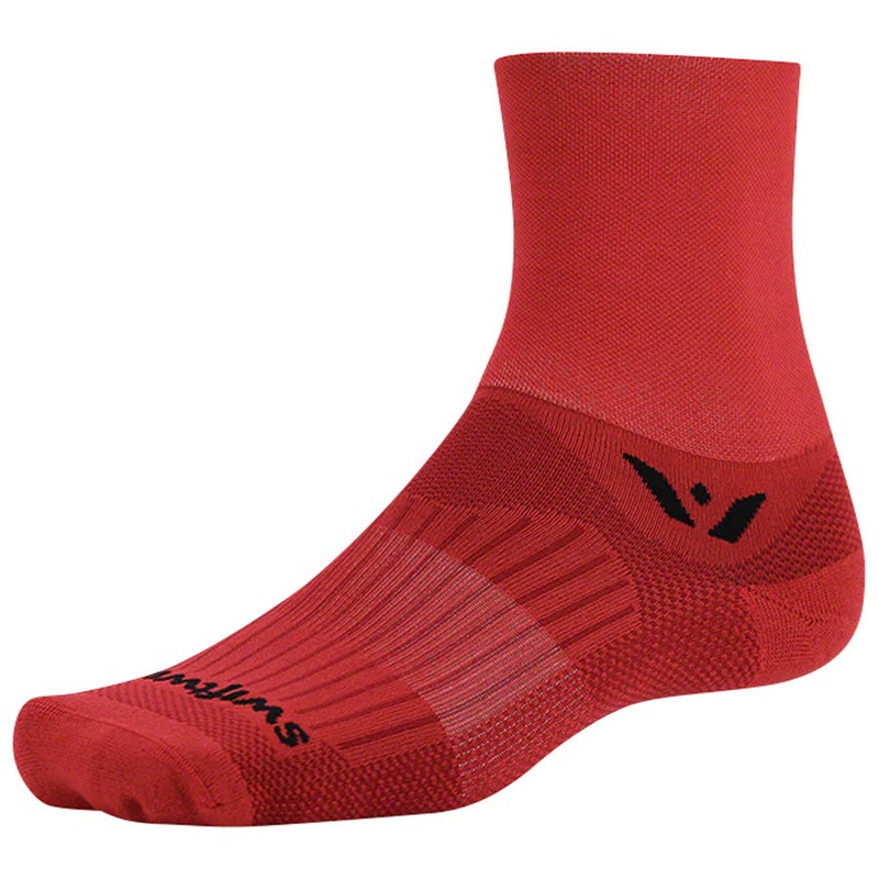 Swiftwick Aspire Quarter Crew Socks – 4″ Red Medium