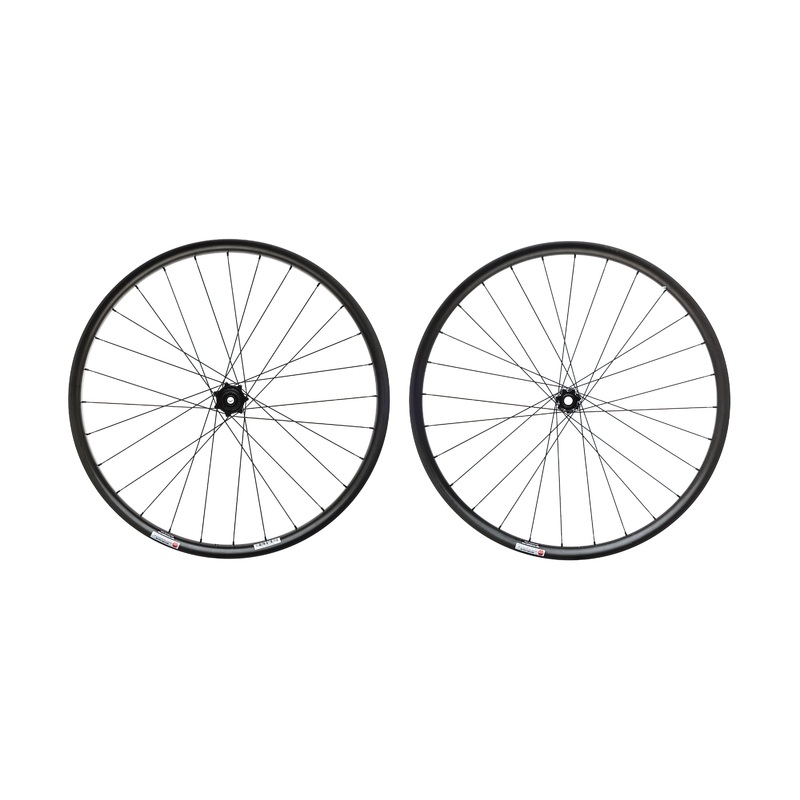 Reynolds Blacklabel Wide Trail 347 w/ i9 Hydra Hubs Carbon Tubeless 27.5″ Wheelset