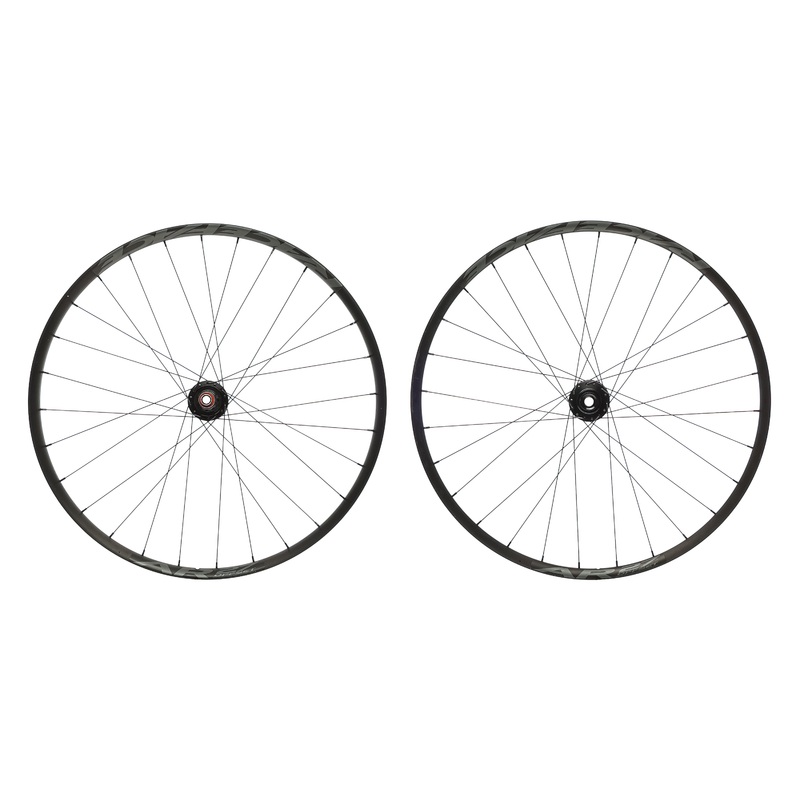 Race Face AR27 Offset Aluminum Tubeless 29″ Wheelset
